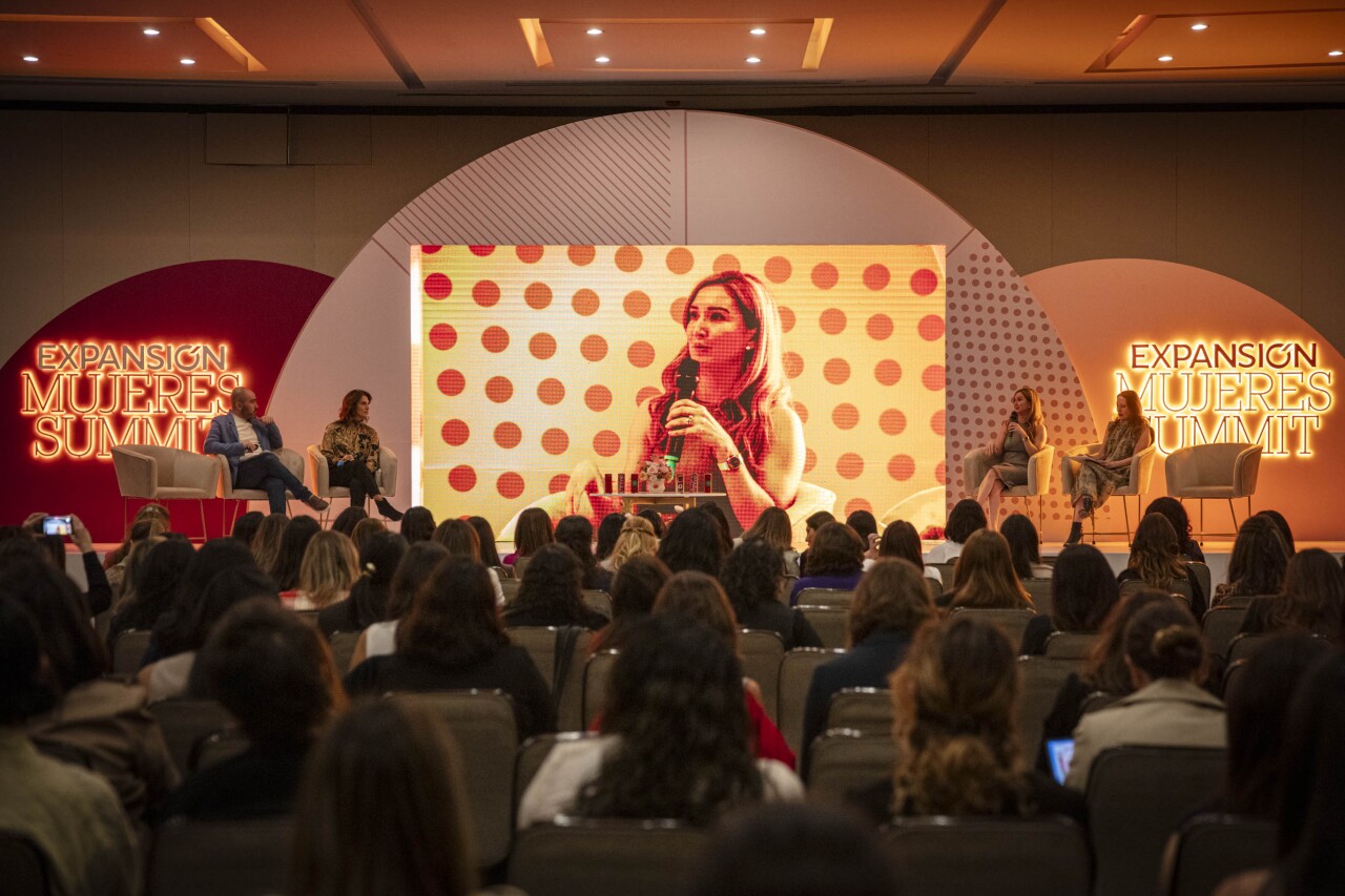 Escuchar, preparar y negociar, las claves de tres mujeres del T-MEC